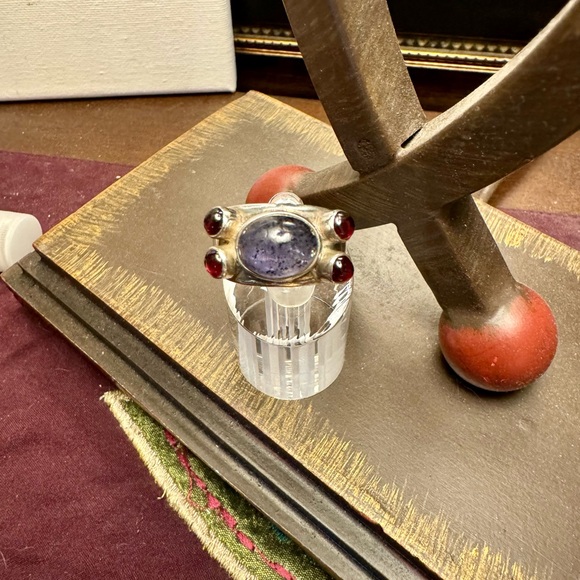 Silver ring with garnet and amethyst; size 6.5 from 1990. - Picture 2 of 5